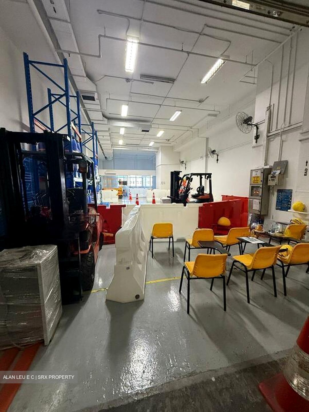 Enterprise One (D14), Factory #520367681